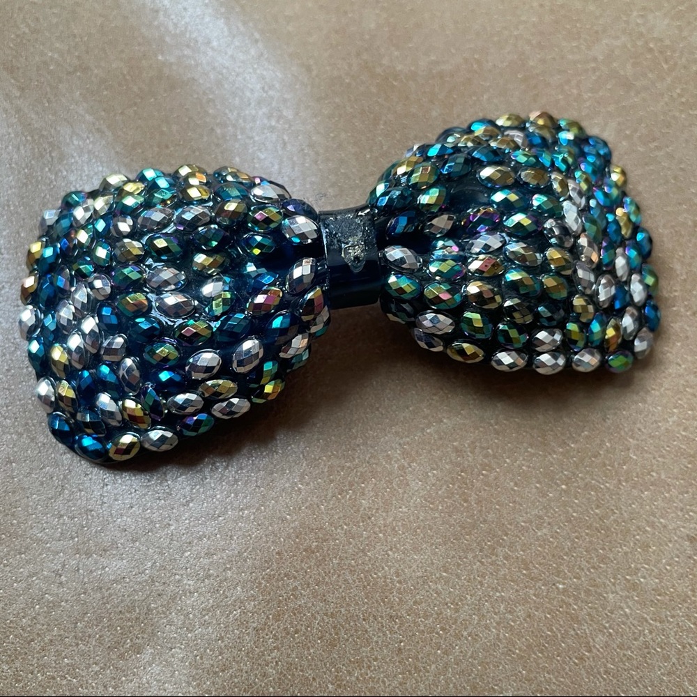 Fun metallic bow hair clip